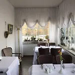 Waldhotel 