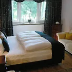 Hotel Waldhotel 
