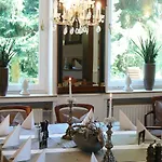 Waldhotel 