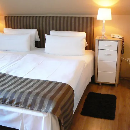 Waldhotel 