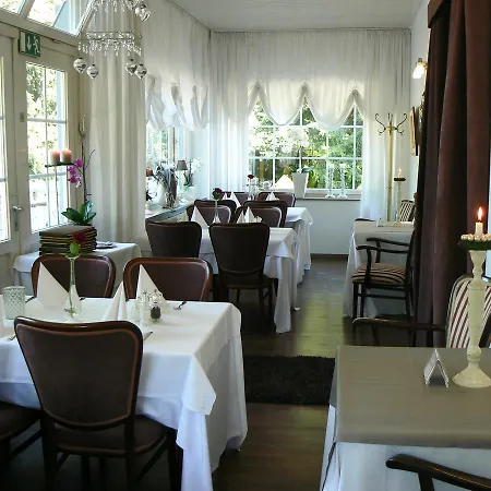 Hotell Waldhotel 