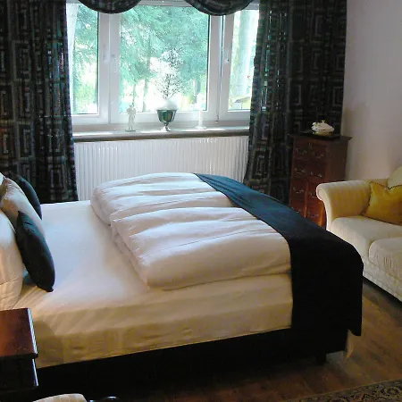 Hotel Waldhotel 